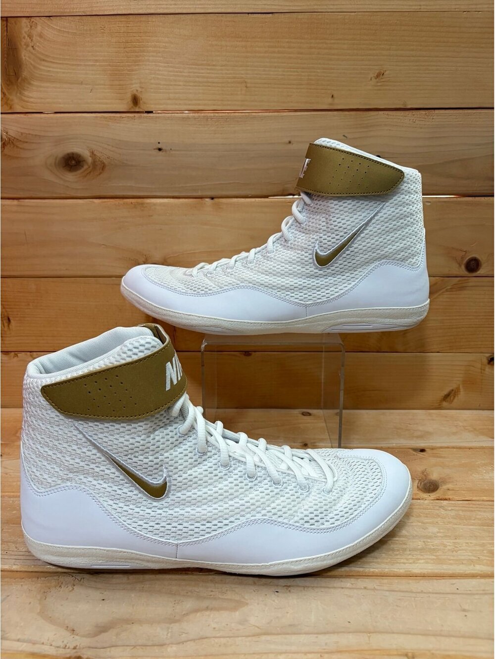 Brand new Discontinued Nike Inflict 3 wrestling shoes - 325256-100 Mens 13